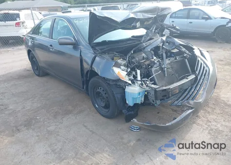 2007 Toyota Camry Le z USA, uszkodzony, nr VIN 4T1BE46K17U087397